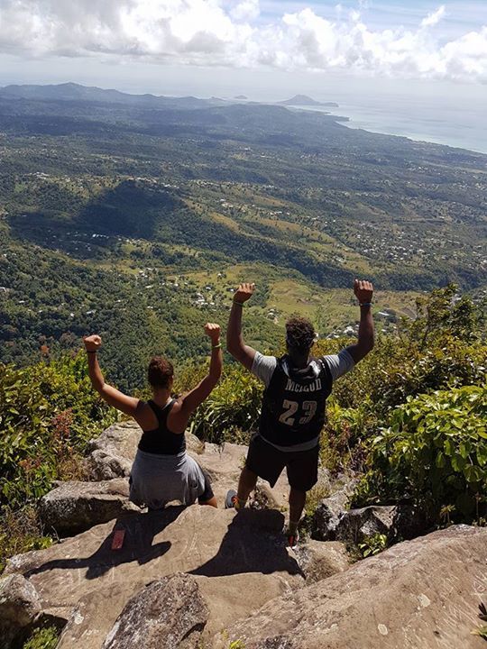 Clients arrive at the top of Gros Piton