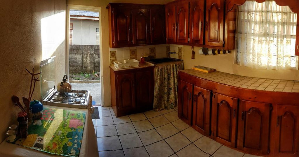 Lakaye Nou En SLU St. Lucia guest house kitchen