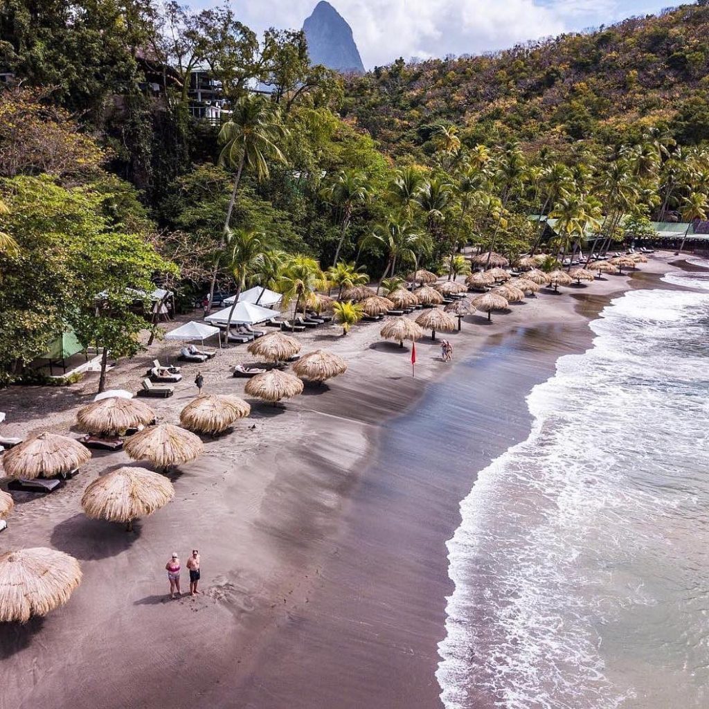 anse chastnet beach soufriere