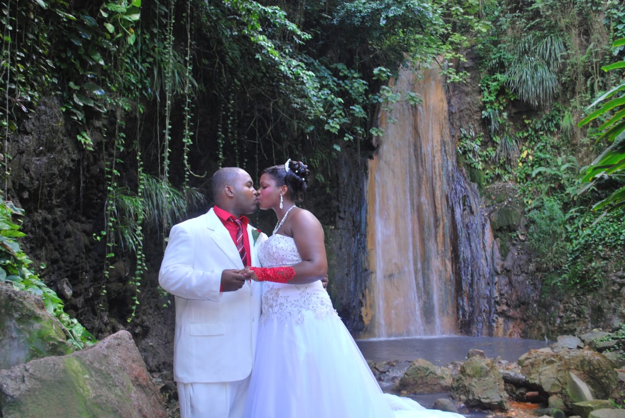 st lucia wedding at waterfall