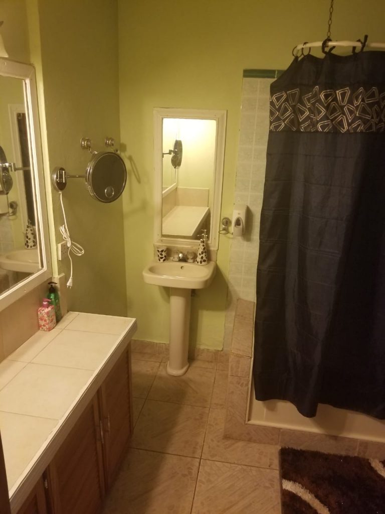 Kesley's Comfort Villa - Bathroom